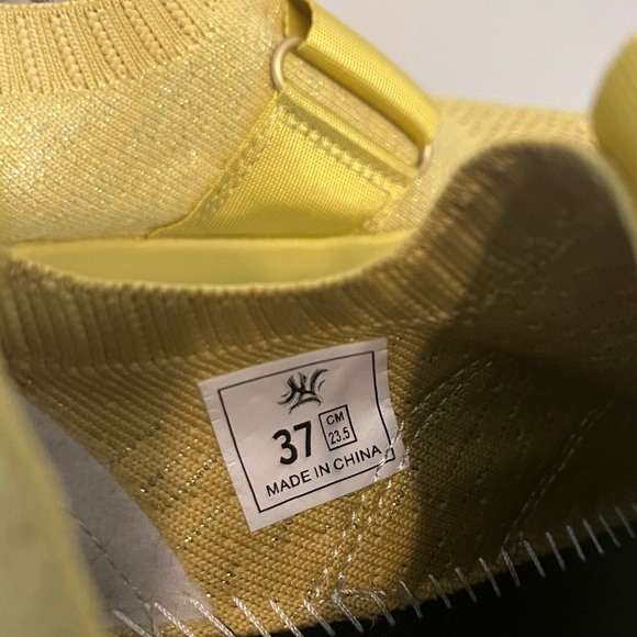 Notorious Lift Dead Lift Shoes Gold Women's sz 37EU, 7US - Picture 3 of 7